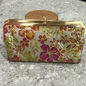 HOBO Original Lauren Magnetic Folding Clutch Tropical
